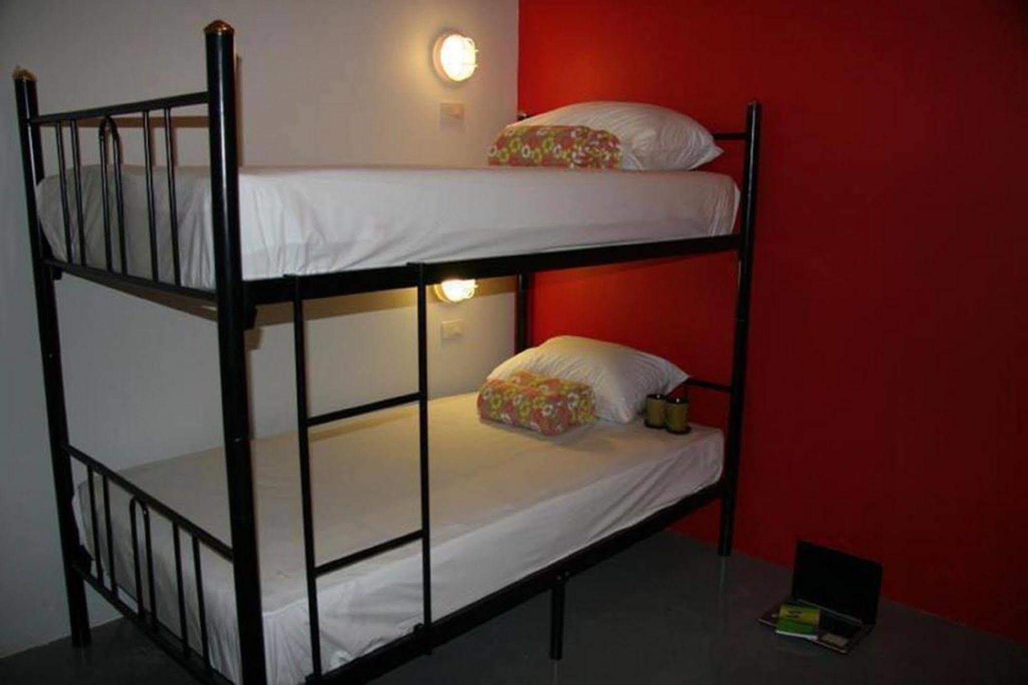 Kool Backpacker Hostel Patong المظهر الخارجي الصورة